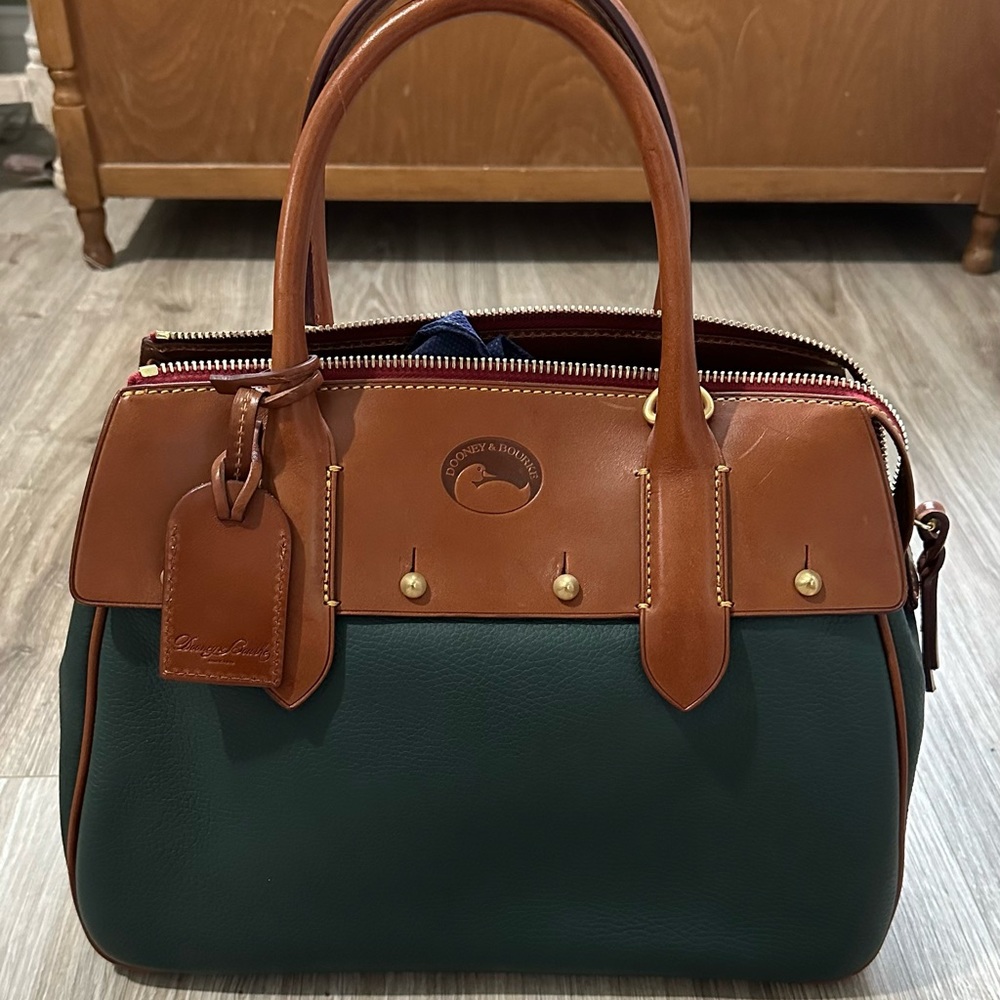 Dooney & Bourke Bag